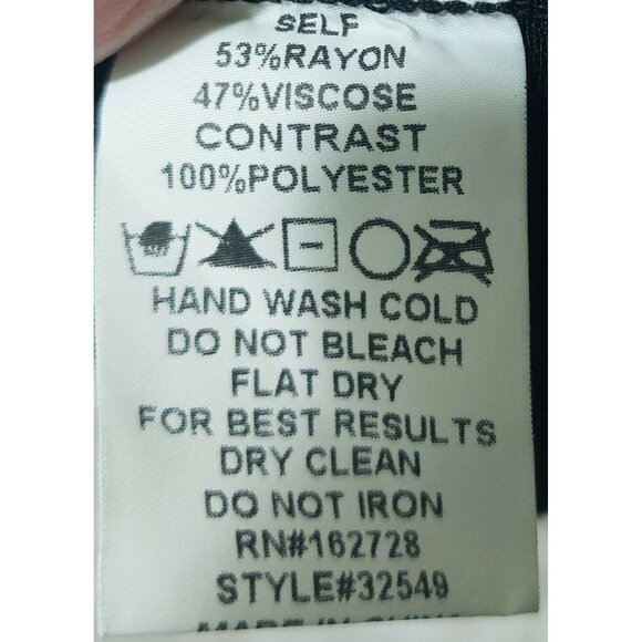 NWT Voy Women's Black Top W/ Colorful Abstract Sleeves Size Small - Picture 8 of 8